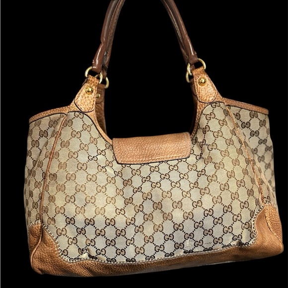 Gucci Brown and Tan Shoulder Bag - Picture 2 of 15